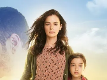 'Mujer (Kadin)' 'Mujer (Kadin)'