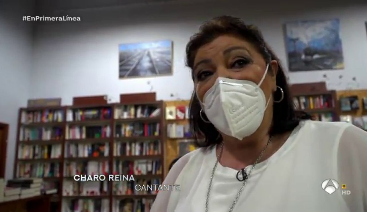 La actriz Charo Reina recorre emocionada la emblemática calle Sierpes de Sevilla
