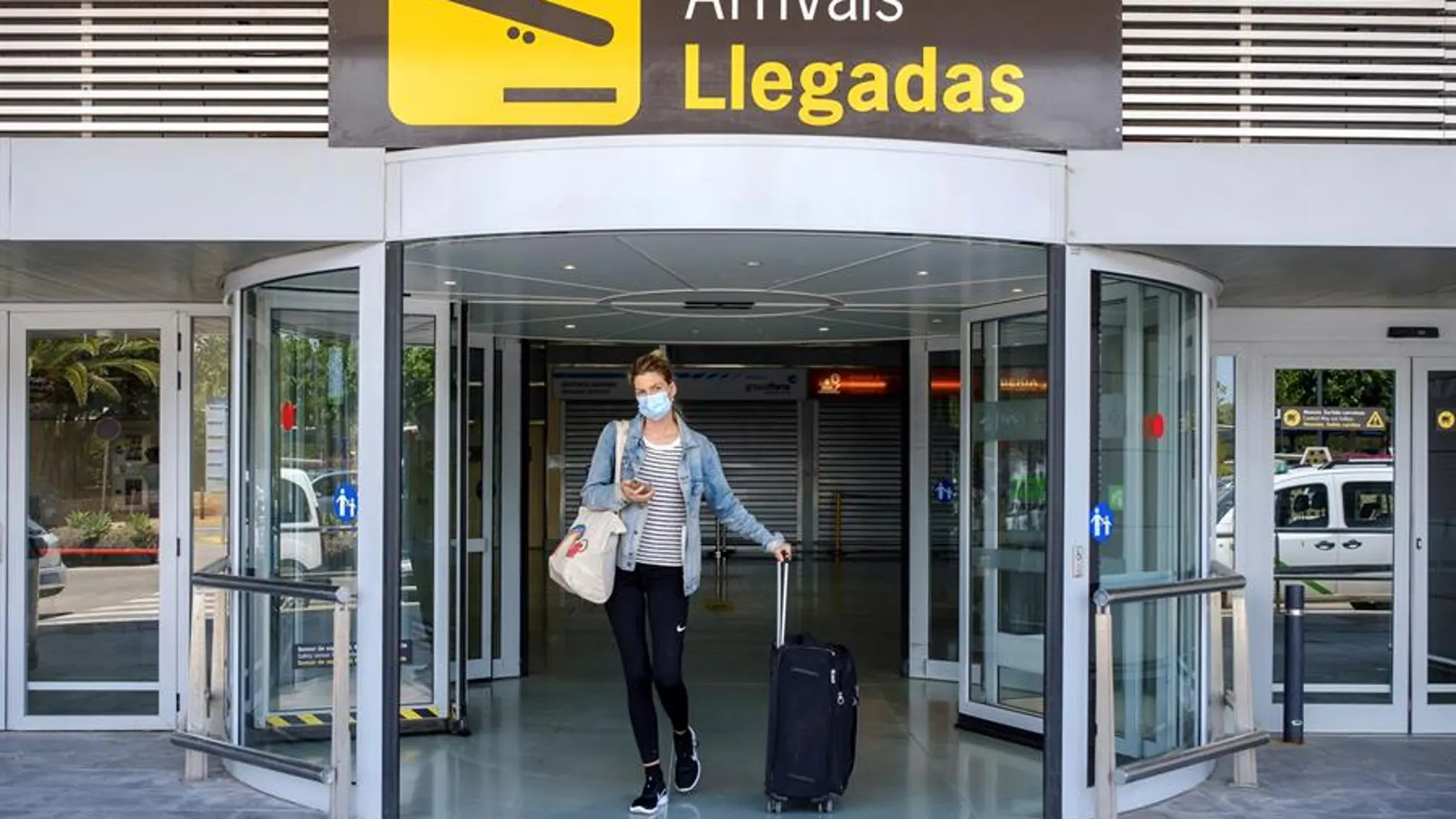 Reino Unido quiere establecer 'corredores de viajes' para turistas en España, Portugal y Grecia Reino Unido quiere establecer 'corredores de viajes' para turistas en España, Portugal y Grecia