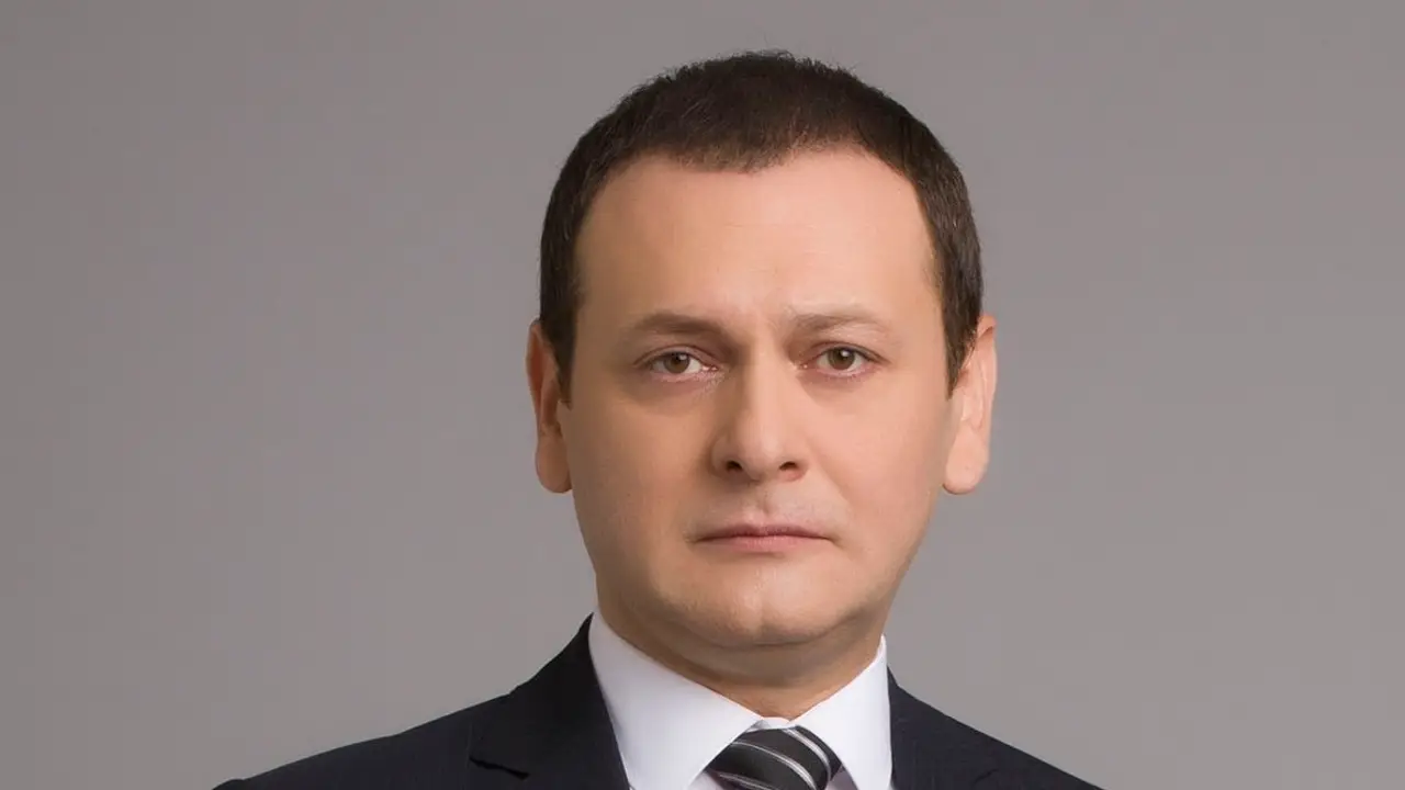 Devrim Özder Akın es Musa Demir