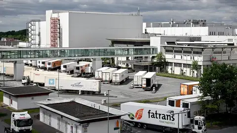 Al menos 650 contagiados por coronavirus en un matadero en Alemania Al menos 650 contagiados por coronavirus en un matadero en Alemania
