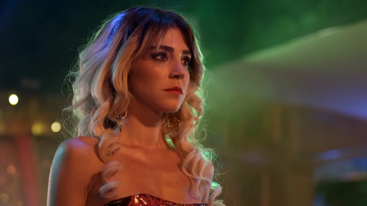 Gökçe Eyüboglu es Ceyda