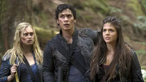 Clarke, Bellamy y Octavia en 'The 100' Clarke, Bellamy y Octavia en 'The 100'