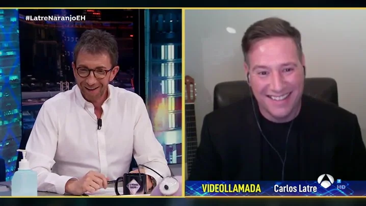Las nuevas imitaciones que Carlos Latre ha perfeccionado durante el confinamiento: de Fernando Simón a Salvador Illa pasando por el rey emérito Las nuevas imitaciones que Carlos Latre ha perfeccionado durante el confinamiento: de Fernando Simón a Salvador Illa pasando por el rey emérito