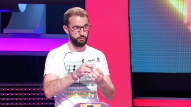 Humor y efectos visuales, el genial truco de magia de Rubén que deja flipado a Arturo Valls en ‘¡Ahora caigo!’