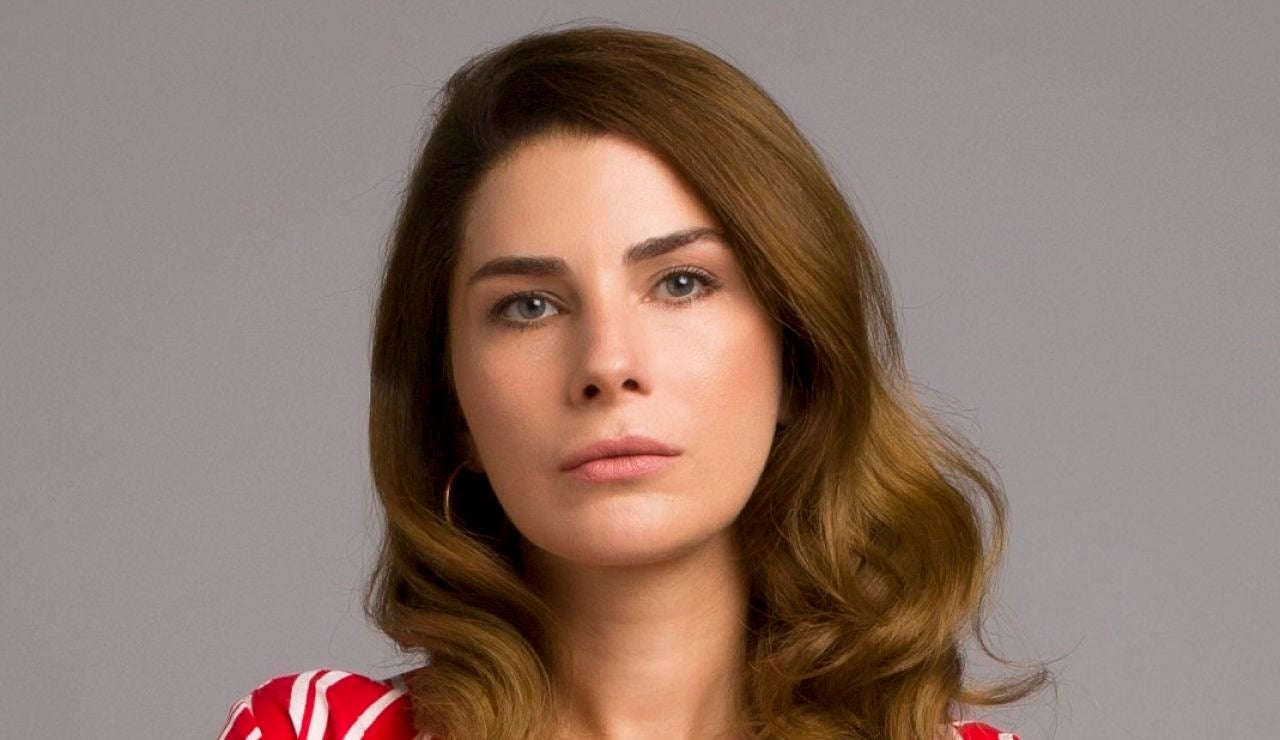 Ece Özdikici es Jale Demir