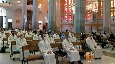 a basílica de la Sagrada Familia ha celebrado este viernes la primera misa a basílica de la Sagrada Familia ha celebrado este viernes la primera misa
