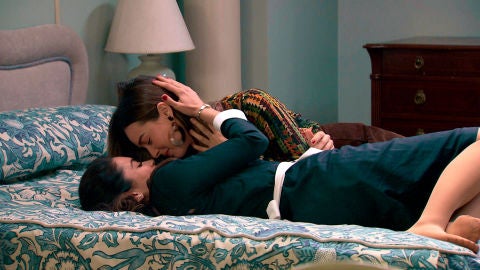 Luisita se salta las normas para sorprender a Amelia