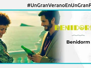 Un paseo por 'Benidorm': la turística ciudad alicantina, a través de los ojos de Xabi Un paseo por 'Benidorm': la turística ciudad alicantina, a través de los ojos de Xabi