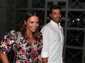 Paula Echevarría y Miguel Torres salen a cenar con unos amigos Paula Echevarría y Miguel Torres salen a cenar con unos amigos