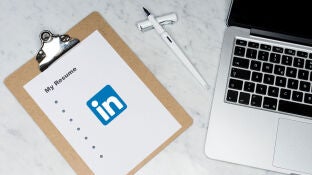 Curr&iacute;culum con LinkedIn