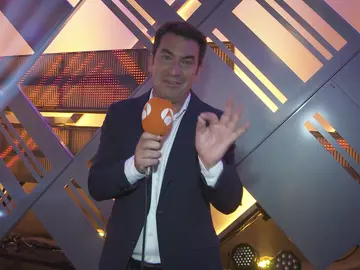 Arturo Valls: "¡Laura Sánchez va a jugar en pelotas!" Arturo Valls: "¡Laura Sánchez va a jugar en pelotas!"