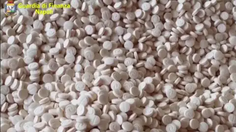 Golpe a 'la droga de la yihad' en Italia al incautarse de 14 toneladas de anfetaminas Golpe a 'la droga de la yihad' en Italia al incautarse de 14 toneladas de anfetaminas