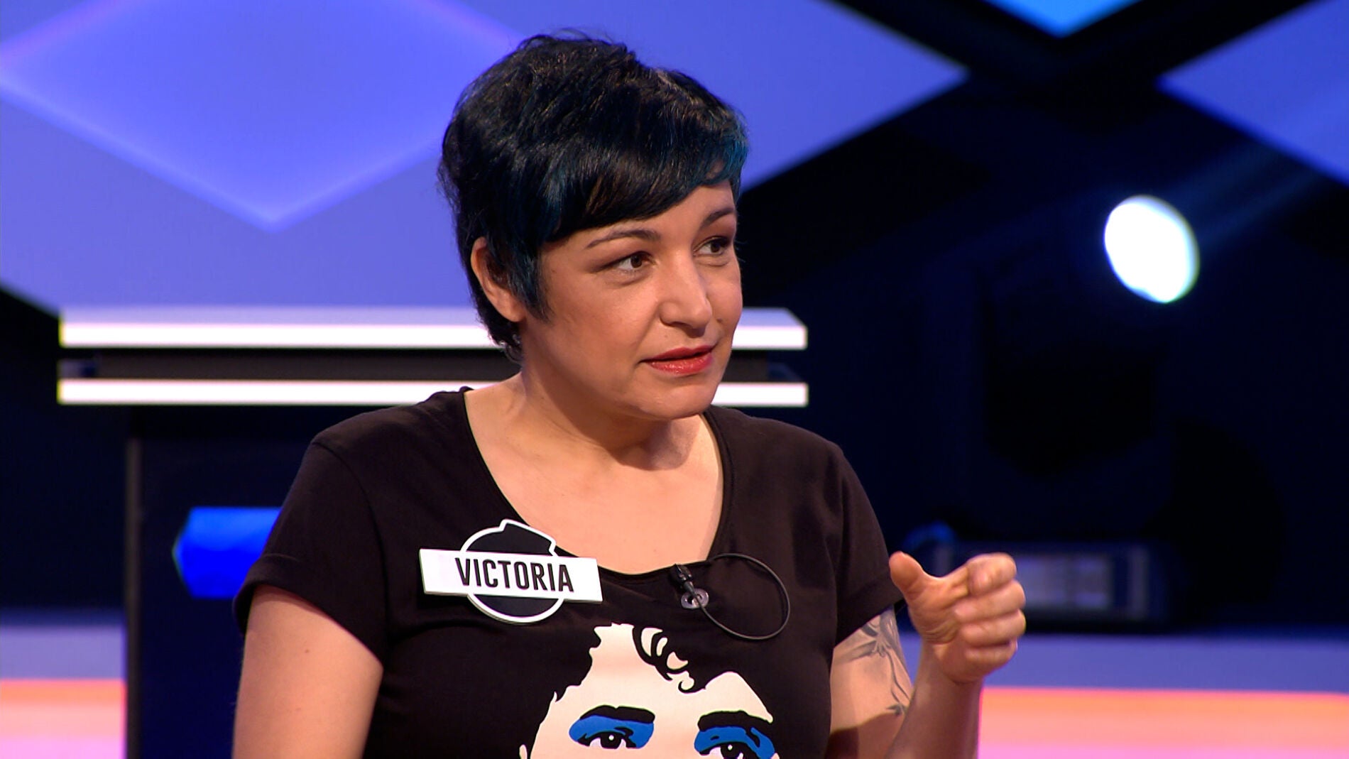 El truco de Victoria, de &lsquo;Los dispersos&rsquo;, para no manchar durante las labores de bricolaje 