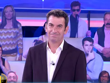 El hilarante chiste de Arturo Valls sobre la próstata que no deja indiferente al público de '¡Ahora caigo!' El hilarante chiste de Arturo Valls sobre la próstata que no deja indiferente al público de '¡Ahora caigo!'