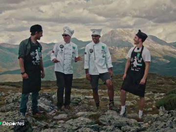 Juanín García y Jaime Fernández, leyenda y promesa del balonmano español, se junta para una ‘comida de altura’ con el chef Jonathan Fernández