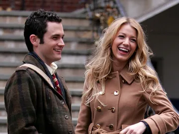 Penn Badgley y Blake Lively en 'Gossip Girl' Penn Badgley y Blake Lively en 'Gossip Girl'