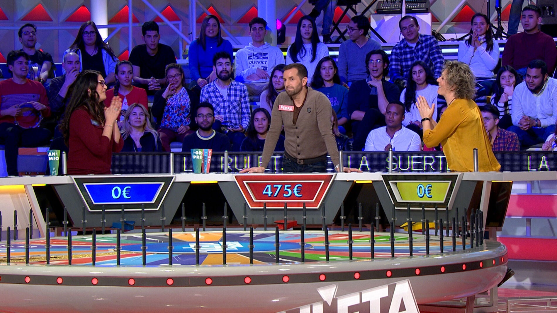 La insistente s&uacute;plica de dos concursantes de &lsquo;La ruleta de la suerte&rsquo; en un momento clave