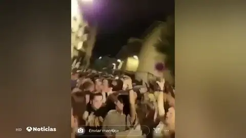 REEMPLAZO Aglomeraciones de jóvenes sin mascarilla en las fiestas de Sopelana suspendidas por el Ayuntamiento REEMPLAZO Aglomeraciones de jóvenes sin mascarilla en las fiestas de Sopelana suspendidas por el Ayuntamiento