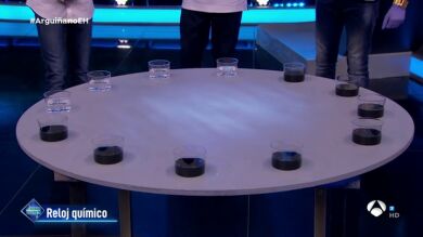 El impresionante reloj químico de Marron para cerrar la temporada de 'El Hormiguero 3.0' por todo lo alto