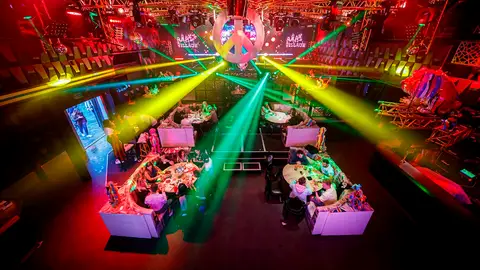 El ocio nocturno puede abrir hasta las tres Imagen de una discoteca donde rigen las normas para la nueva normalidad