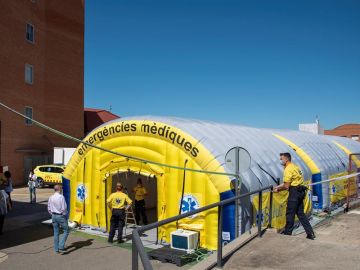 Hospital de campaña instalado en Lleida