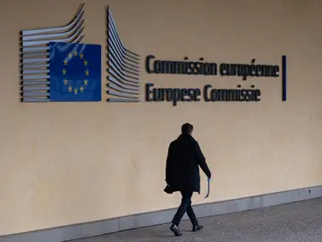 La UE insiste en crear vías seguras hasta aeropuerto de Kabul tras atentado La UE insiste en crear vías seguras hasta aeropuerto de Kabul tras atentado