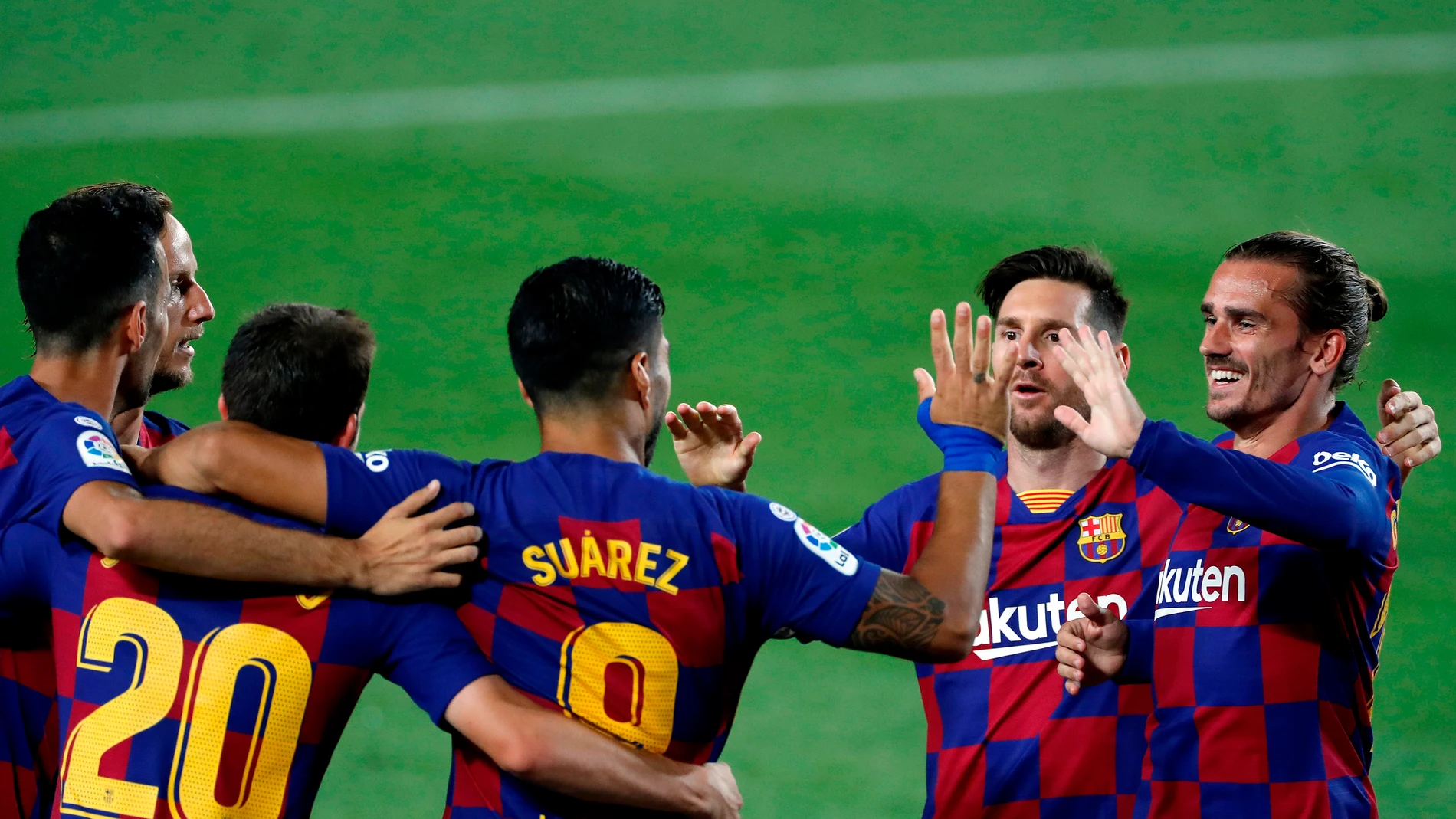 Luis Suárez celebra su gol ante el Espanyol Luis Suárez celebra su gol ante el Espanyol