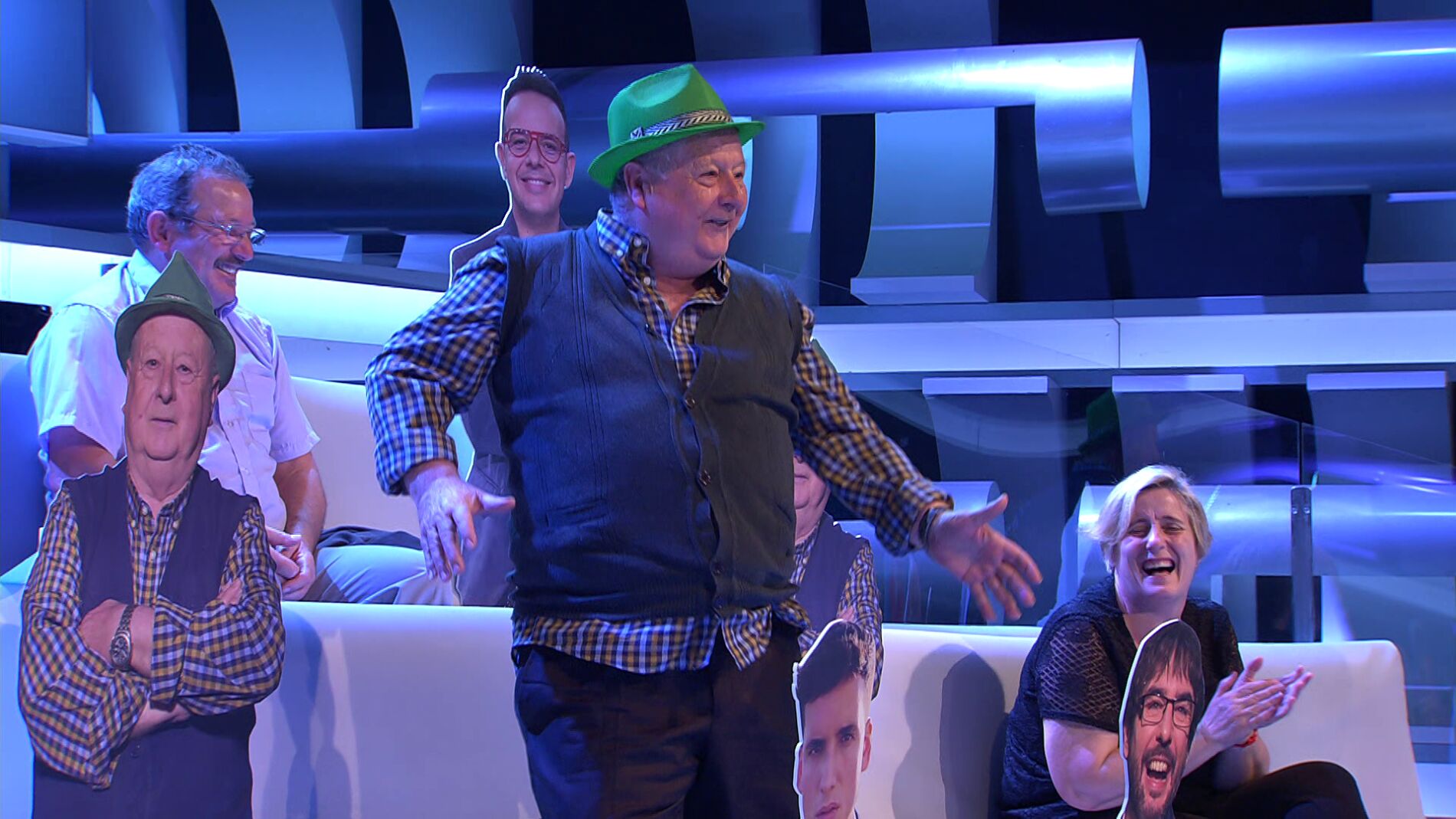 El señor del tirol muestra sus dotes haciendo twerking