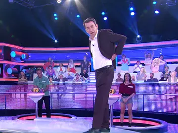 La llamativa respuesta de un concursante que provoca las bromas de Arturo Valls en '¡Ahora caigo!' La llamativa respuesta de un concursante que provoca las bromas de Arturo Valls en '¡Ahora caigo!'