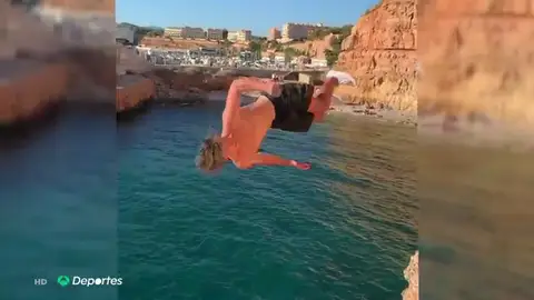 El espectacular entrenamiento de Thibault Magnin, esquiador freestyle español, en los acantilados de Mallorca El espectacular entrenamiento de Thibault Magnin, esquiador freestyle español, en los acantilados de Mallorca