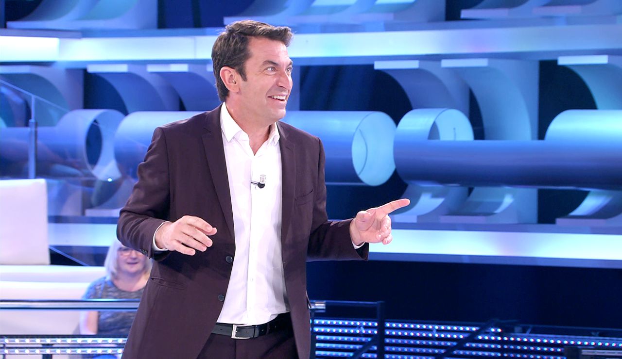 “¡No te lo permito!”: El insólito motivo por el que Arturo Valls no quiere dejar a un concursante que se plante en ‘¡Ahora caigo!’ “¡No te lo permito!”: El insólito motivo por el que Arturo Valls no quiere dejar a un concursante que se plante en ‘¡Ahora caigo!’