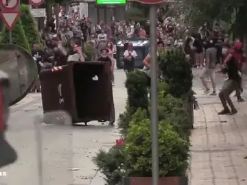 Disturbios en un mitin de Vox en Barakaldo Disturbios en un mitin de Vox en Barakaldo