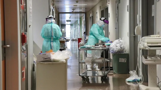 Sanitarios en un hospital Sanitarios en un hospital