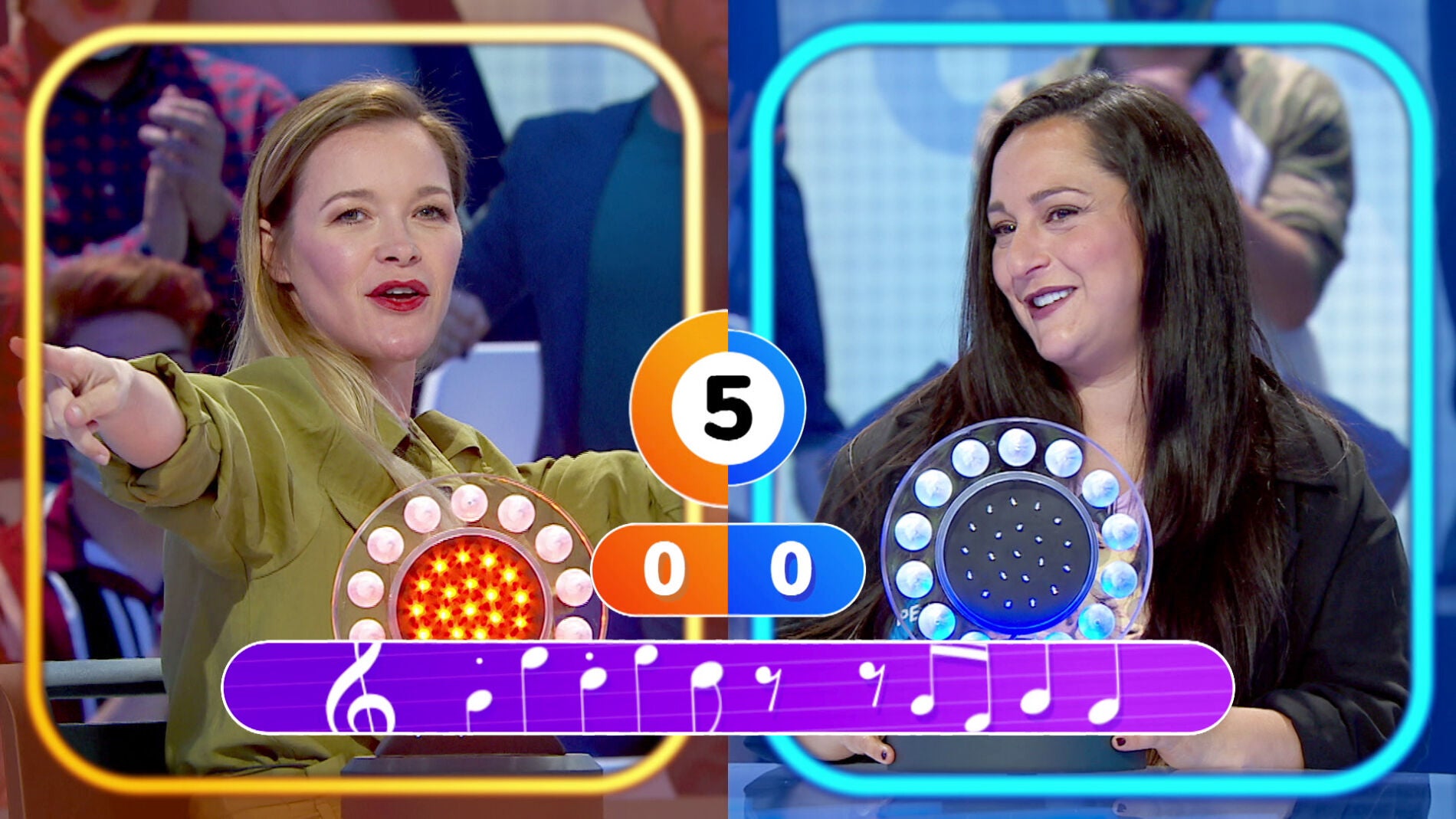 "&iexcl;Me he iluminado!", Mar&iacute;a Esteve responde al momento el tema oculto en 'La Pista'