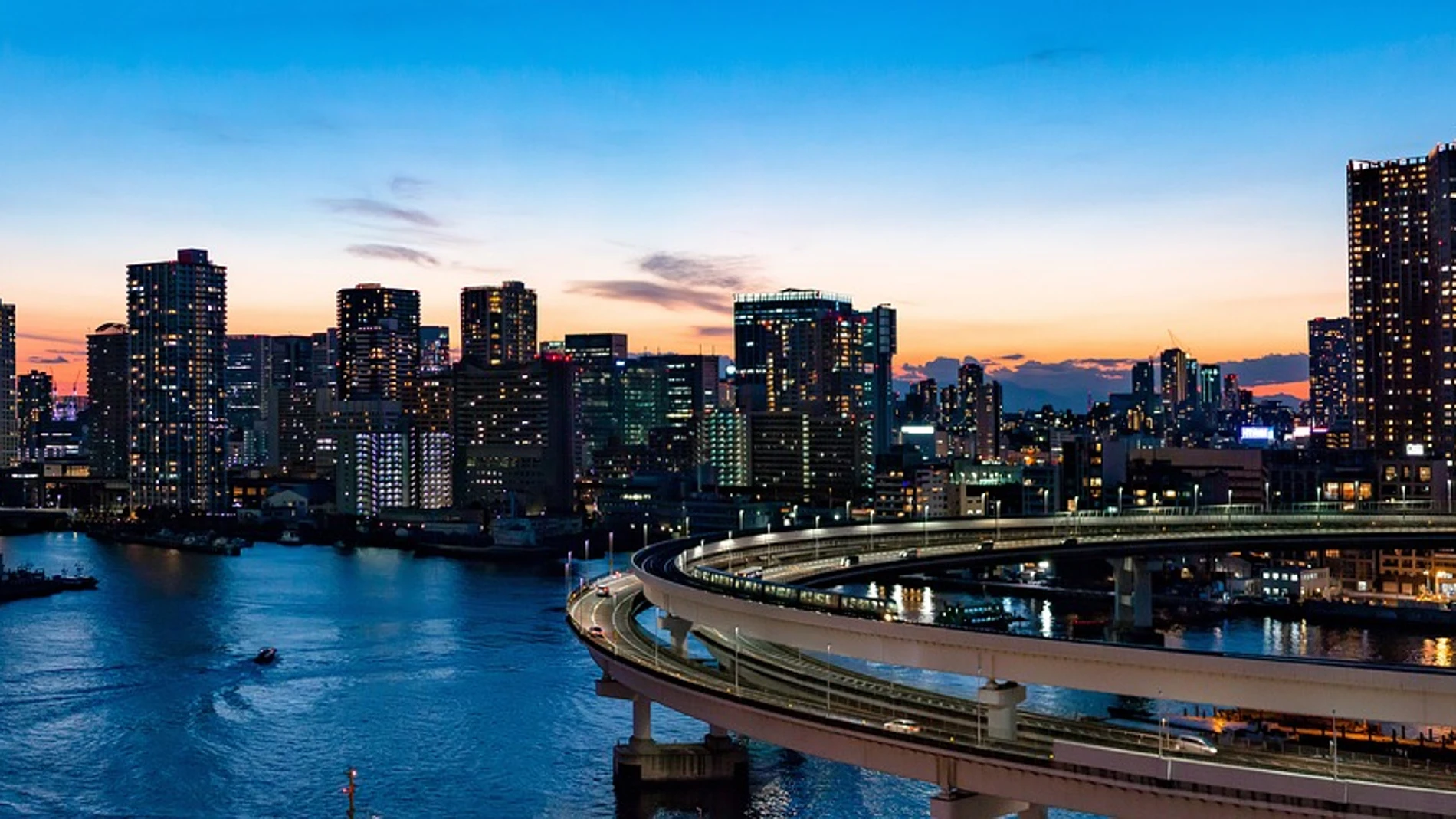 Una niña de tres años muere al quedarse sola porque su madre fue a visitar a su novio en Japón Una niña de tres años muere al quedarse sola porque su madre fue a visitar a su novio en Japón