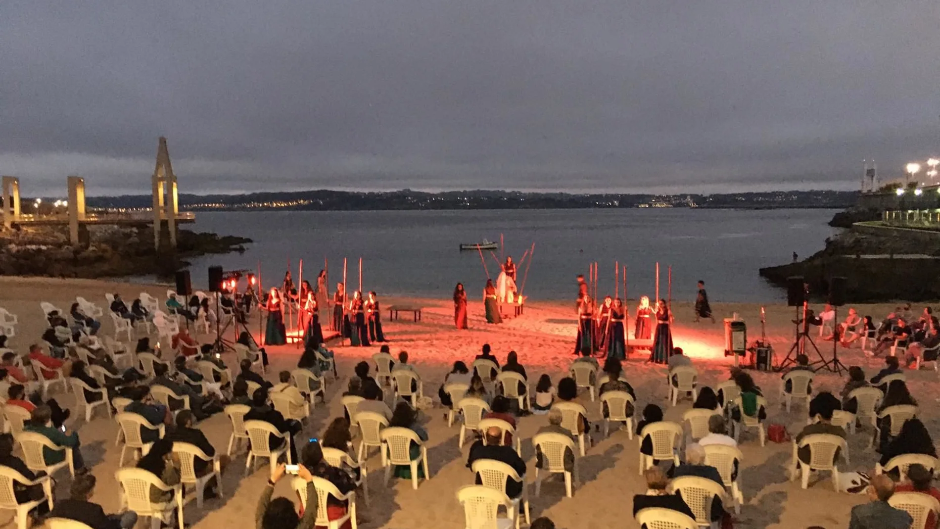 The Guardian se hace eco del respeto a las medidas de distanciamiento social en A Coruña The Guardian se hace eco del respeto a las medidas de distanciamiento social en A Coruña