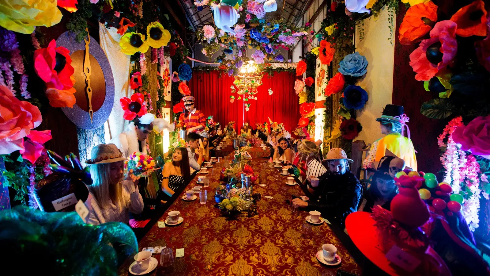 'Mad Hatter' llega gracias a Fever