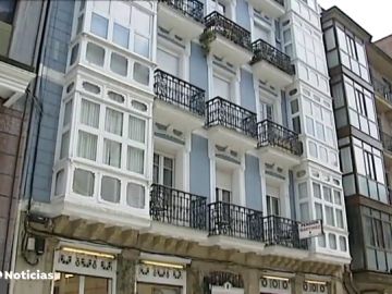 Una mujer apuñala mortalmente a su pareja en una pensión de Bilbao