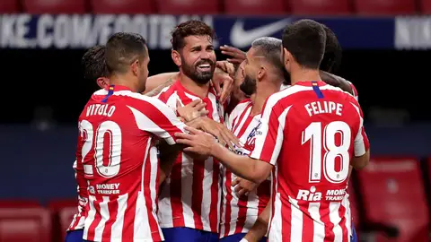 Los jugadores del Atlético de Madrid celebran el gol de Diego Costa Los jugadores del Atlético de Madrid celebran el gol de Diego Costa