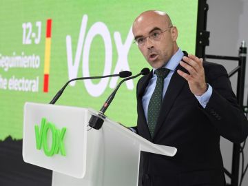 Jorge Buxadé en la sede de Vox en Madrid.