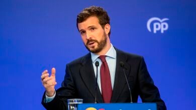 Pablo Casado anuncia el plan alternativo económico del PP con bajada de impuestos si llega al Gobierno