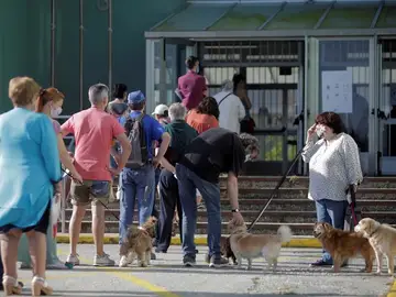 Colas para votar en Monte Alto, A Coruña. Colas para votar en Monte Alto, A Coruña.