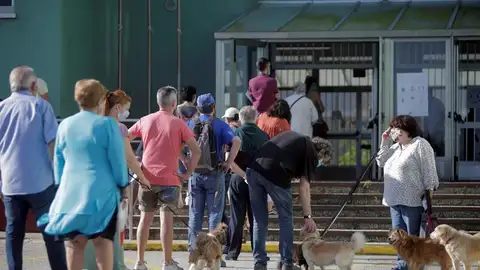 Colas para votar en Monte Alto, A Coruña. Colas para votar en Monte Alto, A Coruña.