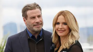 John Travolta con su mujer Kelly Preston