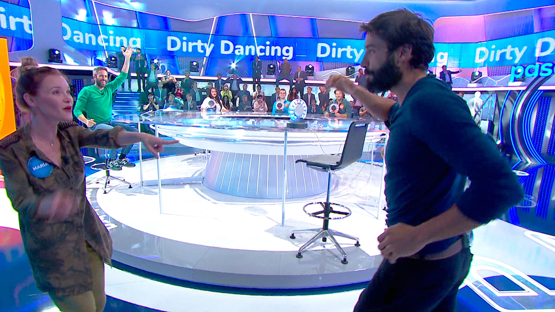 Álex García y María Esteve se lucen en 'Pasapalabra' bailando al estilo 'Dirty dancing'