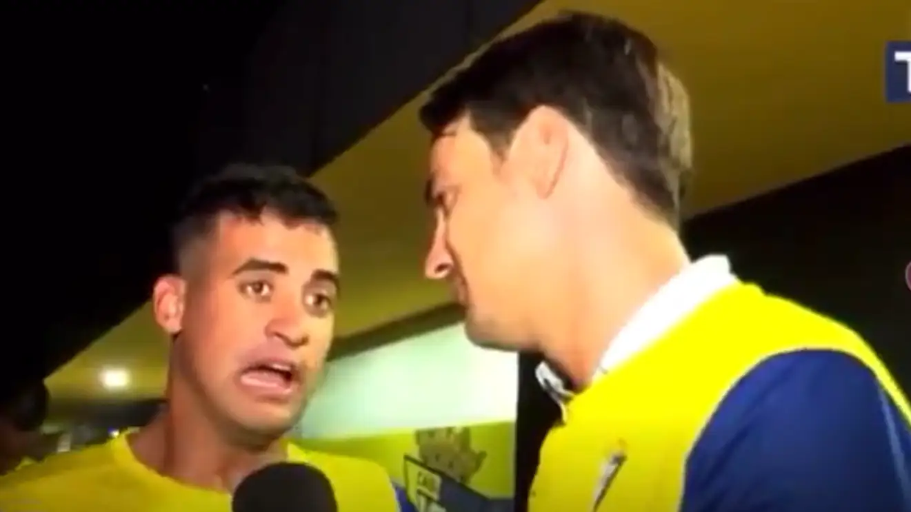 La euforia de Nano Mesa en la celebración del ascenso del Cádiz se hace viral: "Soy un puto animal" La euforia de Nano Mesa en la celebración del ascenso del Cádiz se hace viral: "Soy un puto animal"