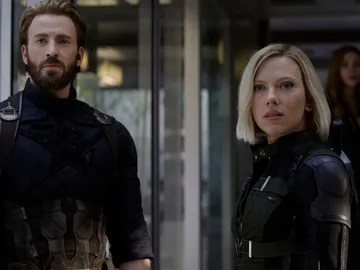 Scarlett Johansson y Chris Evans como Viuda Negra y Capitán América Scarlett Johansson y Chris Evans como Viuda Negra y Capitán América