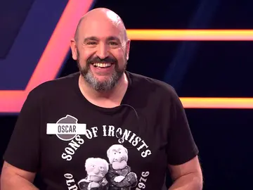 Así relata Óscar, de 'Los dispersos', una de sus mayores locuras: “Me saqué una oposición a los 20 años” Así relata Óscar, de 'Los dispersos', una de sus mayores locuras: “Me saqué una oposición a los 20 años”