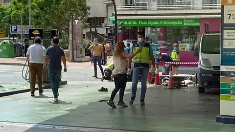 Dos heridos en una explosión de una gasolinera de Cartagena, Murcia Dos heridos en una explosión de una gasolinera de Cartagena, Murcia